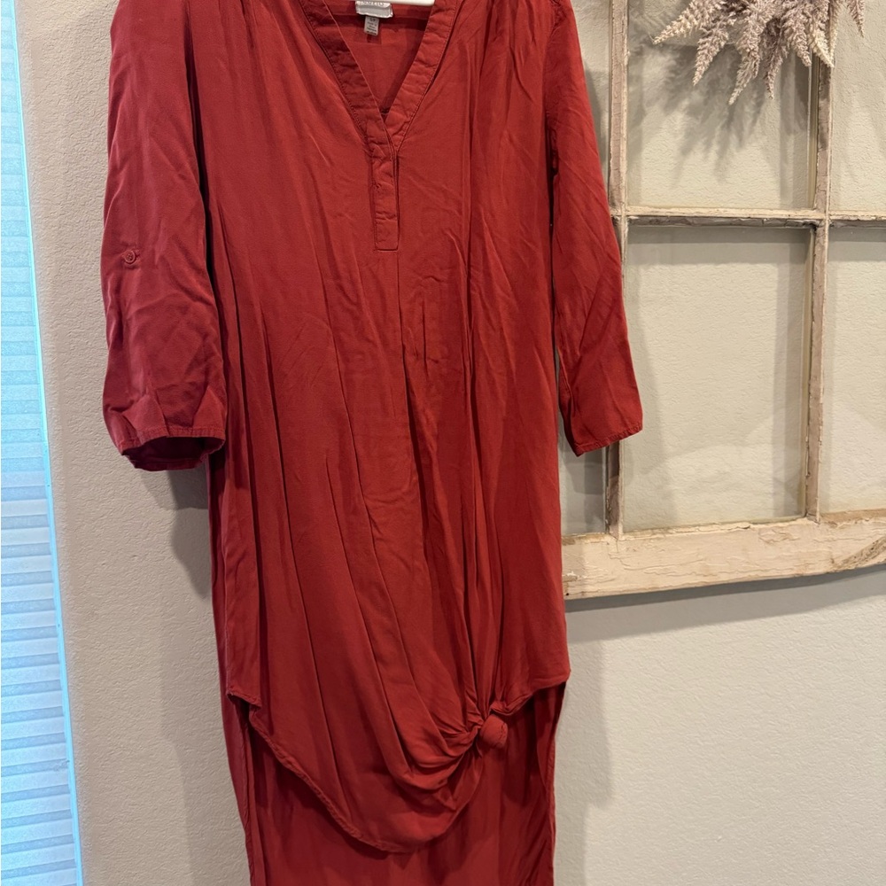 Cupio Rust color V-Neck Tunic with Knot Hem